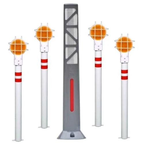 Metal delineator